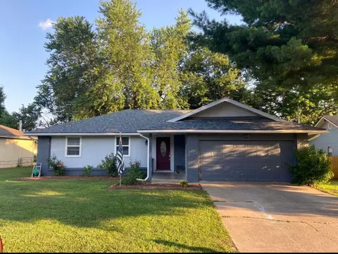 3250 W Highland St, Springfield, MO 65807 photo 1