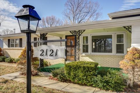 2121 S Mayfair Ave, Springfield, MO 65804 photo 1