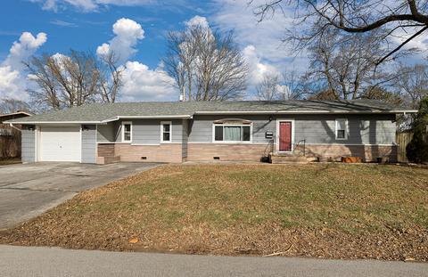 214 S Jackson St, Republic, MO 65738 photo 1