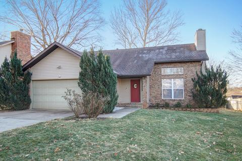4058 W Watkins St, Springfield, MO 65802 photo 1