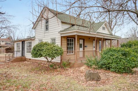 403 E Rock St, Aurora, MO 65605 photo 1