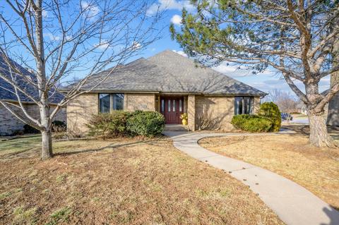 3249 E Manitoo St, Springfield, MO 65804 photo 1