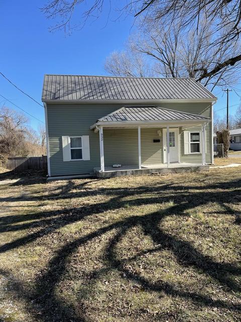 932 Porter Ave, Aurora, MO 65605 photo 1