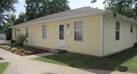 1423 W Webster St, Springfield, MO 65802 photo 1