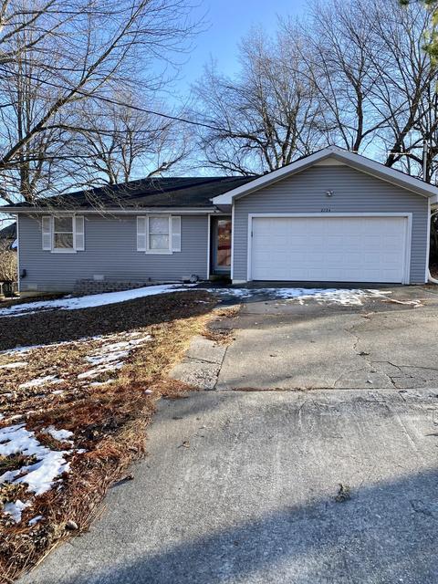 2734 E Cragmont St, Springfield, MO 65804 photo 1