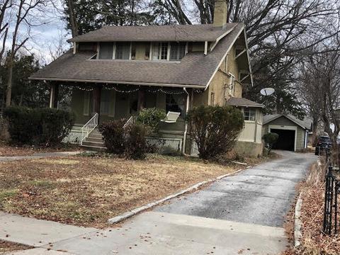 1525 E Delmar St, Springfield, MO 65804 photo 1
