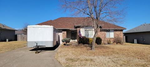 5585 Lombard St, Springfield, MO 65802 photo 1