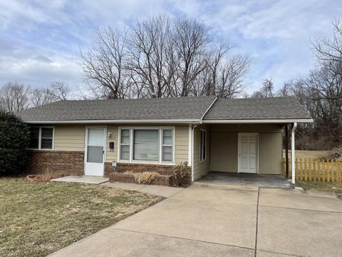 2609 E Cherry St, Springfield, MO 65802 photo 1