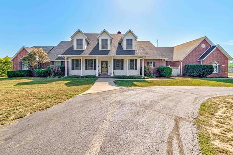 1074 Riverview Rd, Clever, MO 65631 photo 1