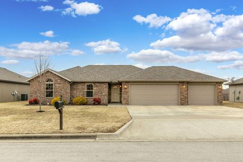 3107 N Wabash Ave, Springfield, MO 65803 photo 1