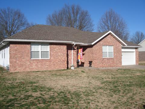 573 E Charles St, Republic, MO 65738 photo 1