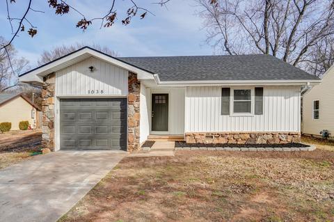 1038 S Hillcrest Ave, Springfield, MO 65802 photo 1