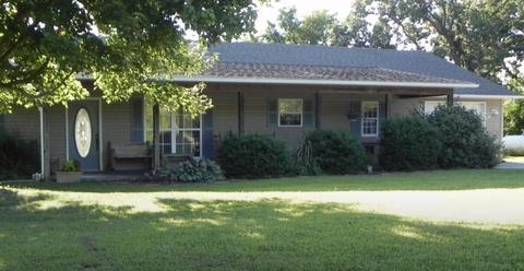 411 S Spruce St, Conway, MO 65632 photo 1