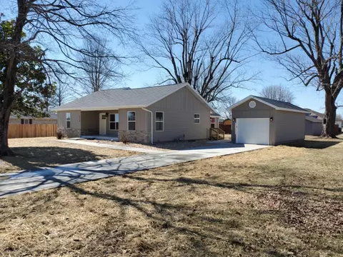 528 S Pine St, Billings, MO 65610 photo 1