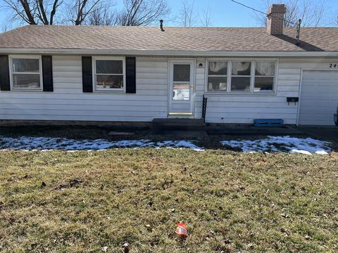 2408 W Bodeb St, Springfield, MO 65802 photo 1