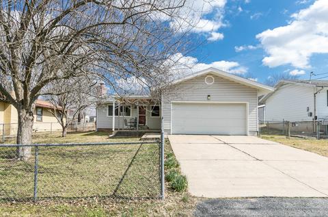 2744 N Howard Ave, Springfield, MO 65803 photo 1