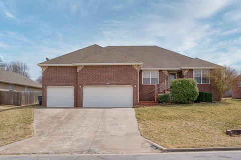 2950 W Augusta Hills St, Springfield, MO 65803 photo 1