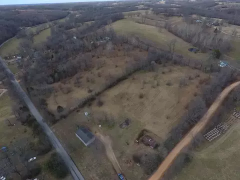 5426 Splitlog Rd, Goodman, MO 64843 photo 1