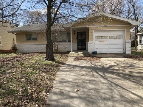 2069 N Grace Ave, Springfield, MO 65803 photo 1