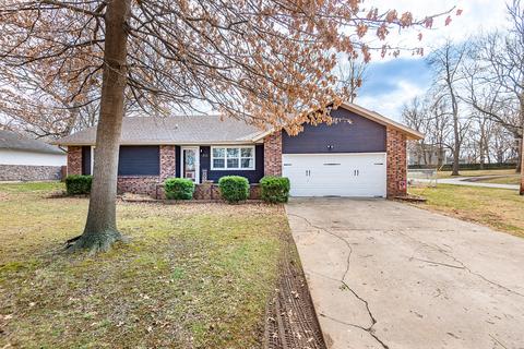 212 W Maple St, Nixa, MO 65714 photo 1