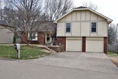 1028 E Manchester Dr, Springfield, MO 65810 photo 1