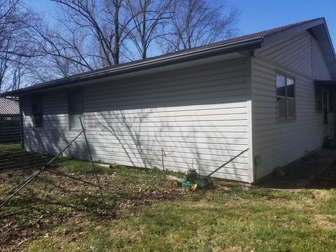 904 E Tenth St, Mountain Grove, MO 65711 photo 1