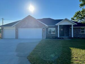1396 S Strasbourg Ave, Springfield, MO 65802 photo 1