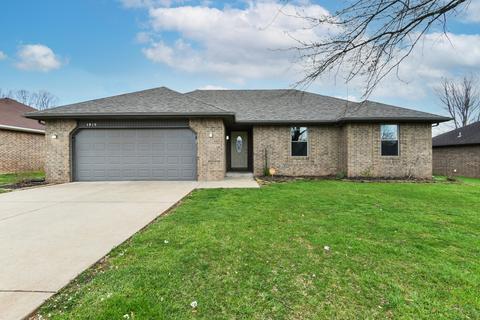 1810 N Pearson Dr, Springfield, MO 65802 photo 1