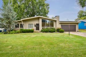 2018 E Cambridge St, Springfield, MO 65804 photo 1