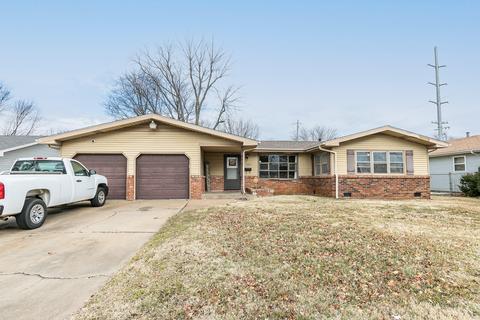 1351 E Rosebrier St, Springfield, MO 65804 photo 1