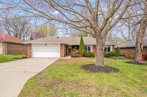 2211 E Cragmont St, Springfield, MO 65804 photo 1