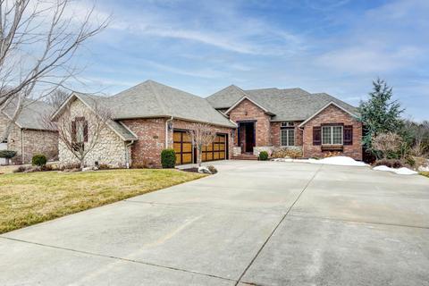 2536 E German Ivy, Springfield, MO 65804 photo 1