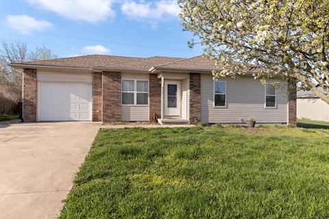 610 Travis St, Marshfield, MO 65706 photo 1