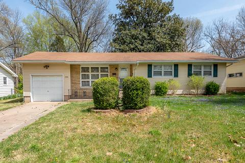 1932 S Newton Ave, Springfield, MO 65807 photo 1