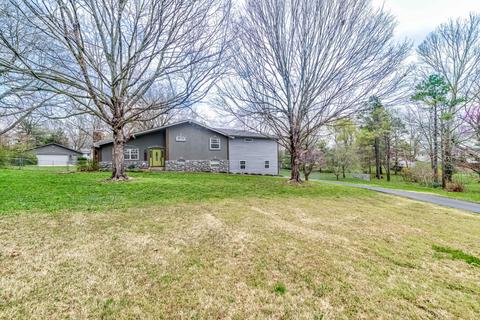 3221 W Meadowlark Cir, Springfield, MO 65810 photo 1