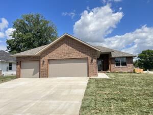 1376 S Canton Ave, Springfield, MO 65802 photo 1