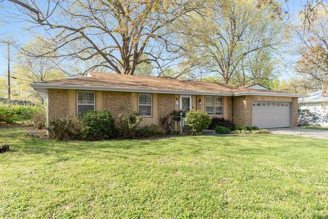 767 W Katella St, Springfield, MO 65807 photo 1