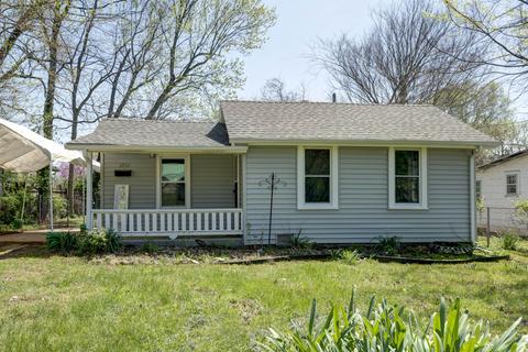 2732 W College St, Springfield, MO 65802 photo 1