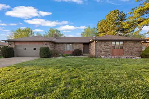 809 E 16th St, Mountain Grove, MO 65711 photo 1