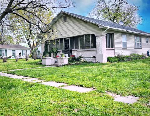 1001 4th St, Monett, MO 65708 photo 1