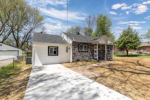 2105 S Missouri Ave, Springfield, MO 65807 photo 1