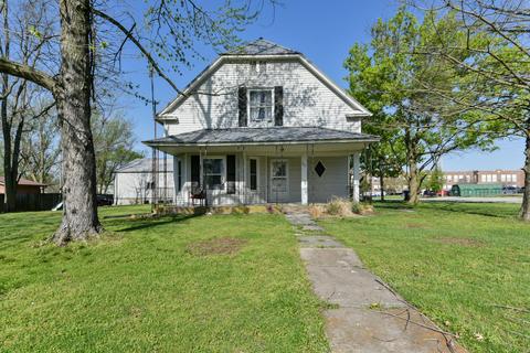 201 Mitchell Ave, Clever, MO 65631 photo 1