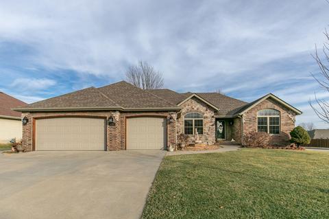 3704 N Oak Point Ave, Springfield, MO 65803 photo 1
