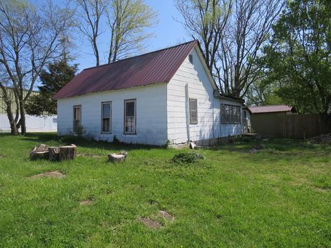 204 E Lincoln St, Buffalo, MO 65622 photo 1