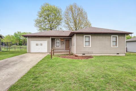 760 S Olive St, Marshfield, MO 65706 photo 1