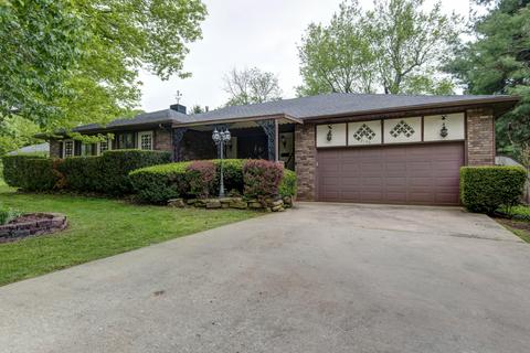 2150 E Camorene St, Springfield, MO 65803 photo 1