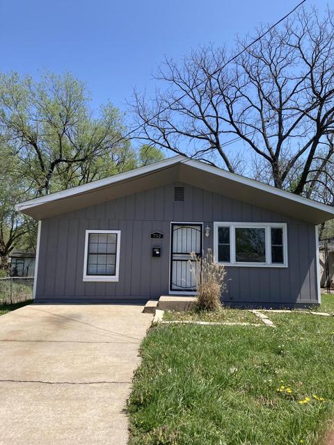 752 N Forest Ave, Springfield, MO 65802 photo 1