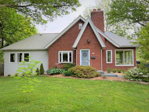 2527 E Bennett St, Springfield, MO 65804 photo 1