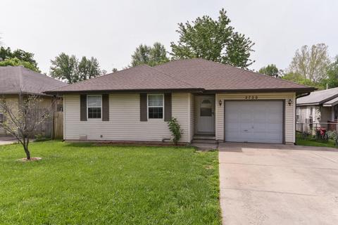 2720 W Walnut St, Springfield, MO 65802 photo 1