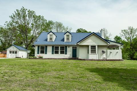 627 E Madison St, Buffalo, MO 65622 photo 1